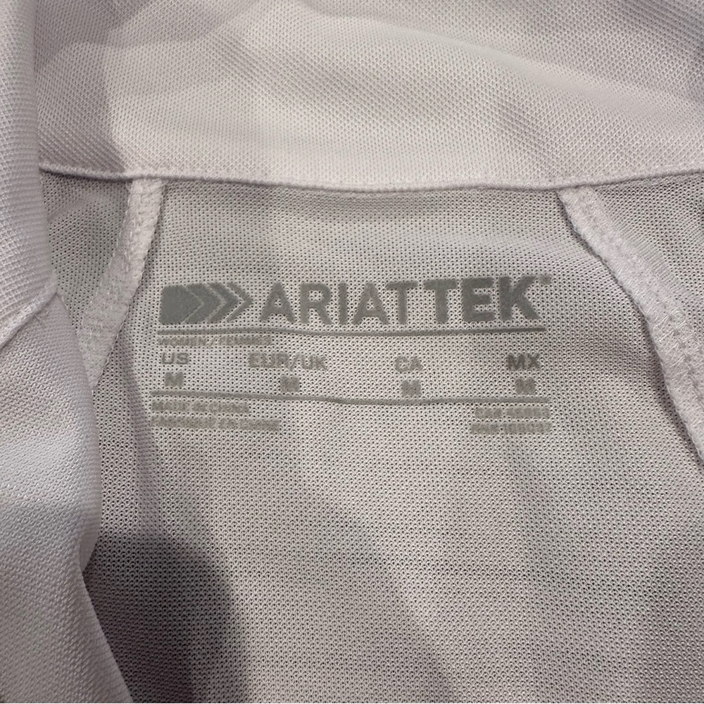 NWT Ariat White Quarter Zip UPF50 Sunstopper Top Size Medium Equestrian - Picture 4 of 8
